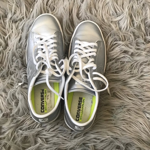 Converse - Picture 1 of 3